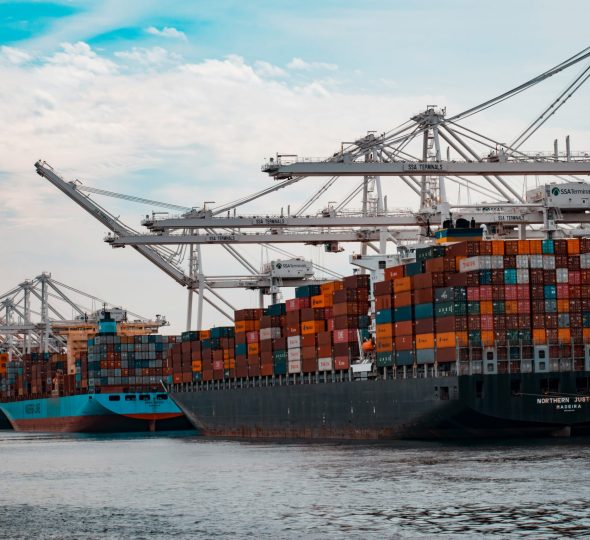 SEAMLESSLY CONNECTING GLOBAL MARKETS